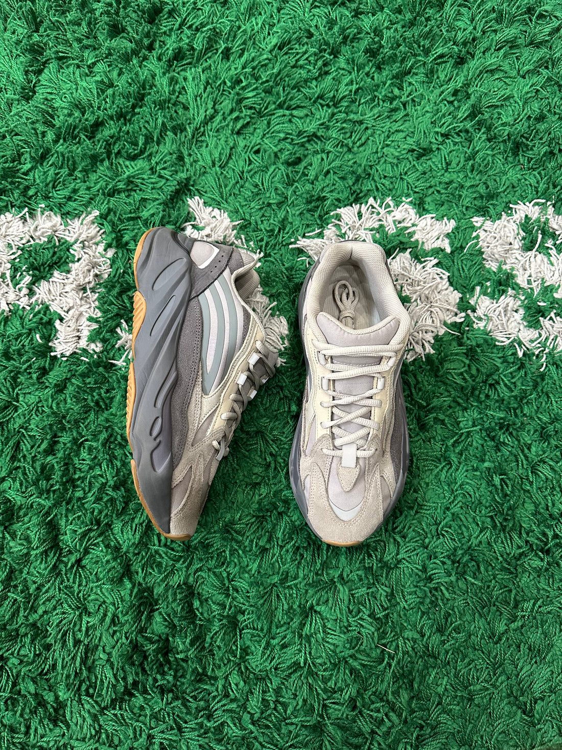 Yeezy Boost 700 V2 Tephra (Preowned)