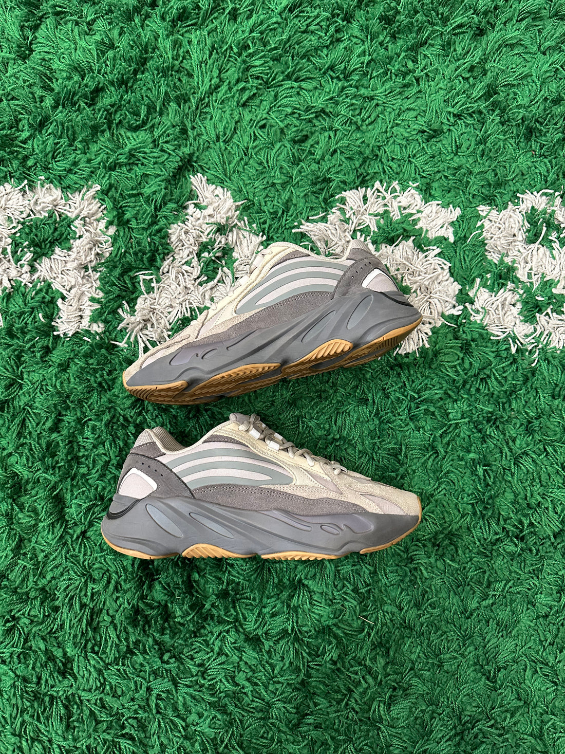 Yeezy Boost 700 V2 Tephra (Preowned)