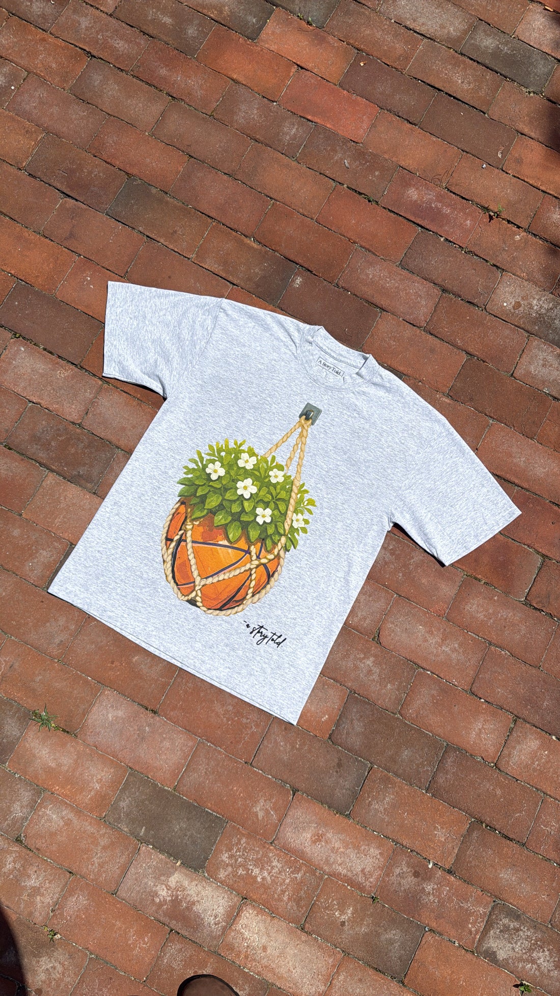 A Story Told Flower Tee Heather Grey