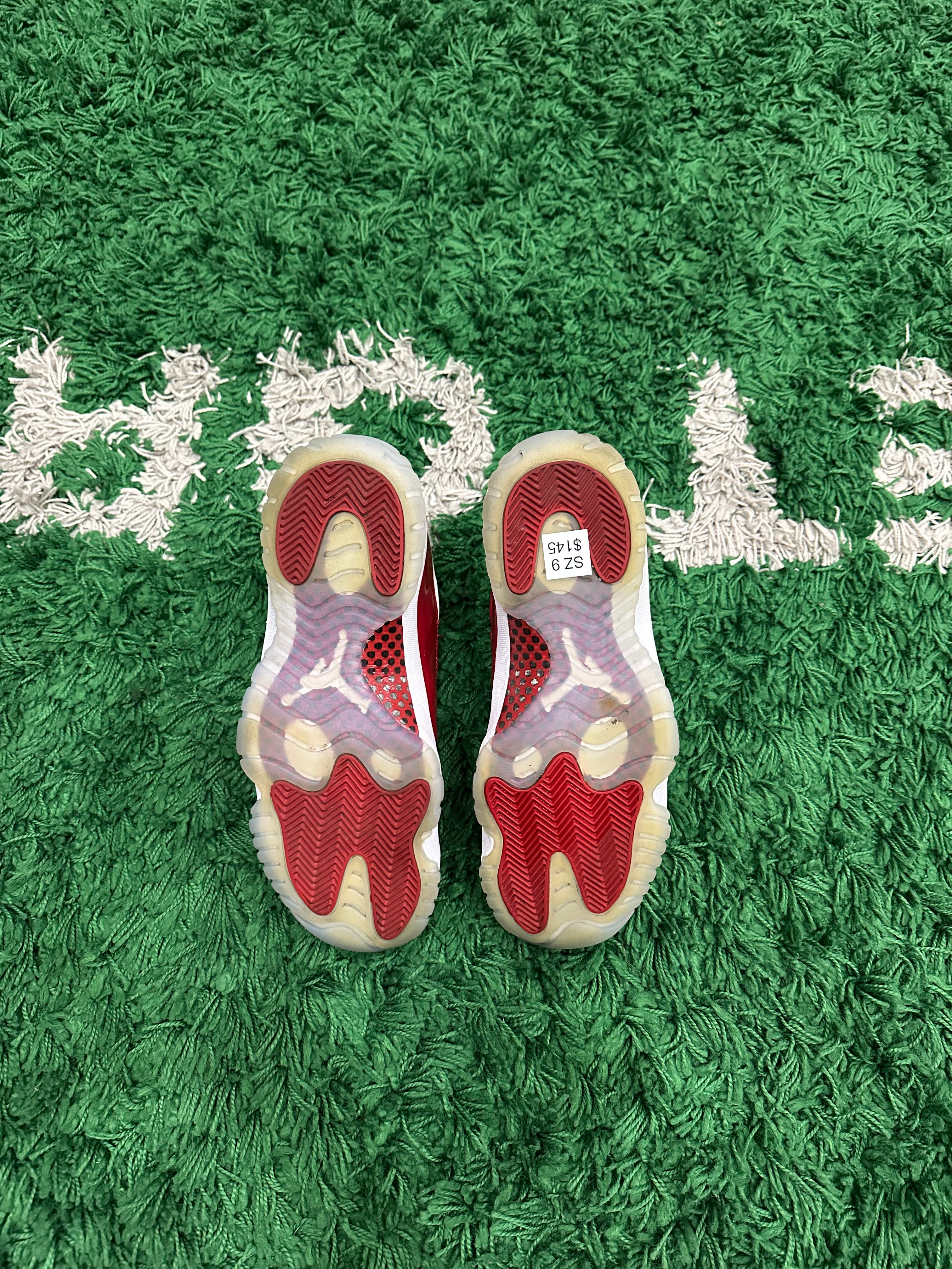 Jordan 11 Cherry (VNDS)