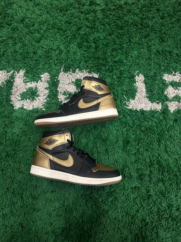 Jordan 1 Metallic Gold (VNDS)