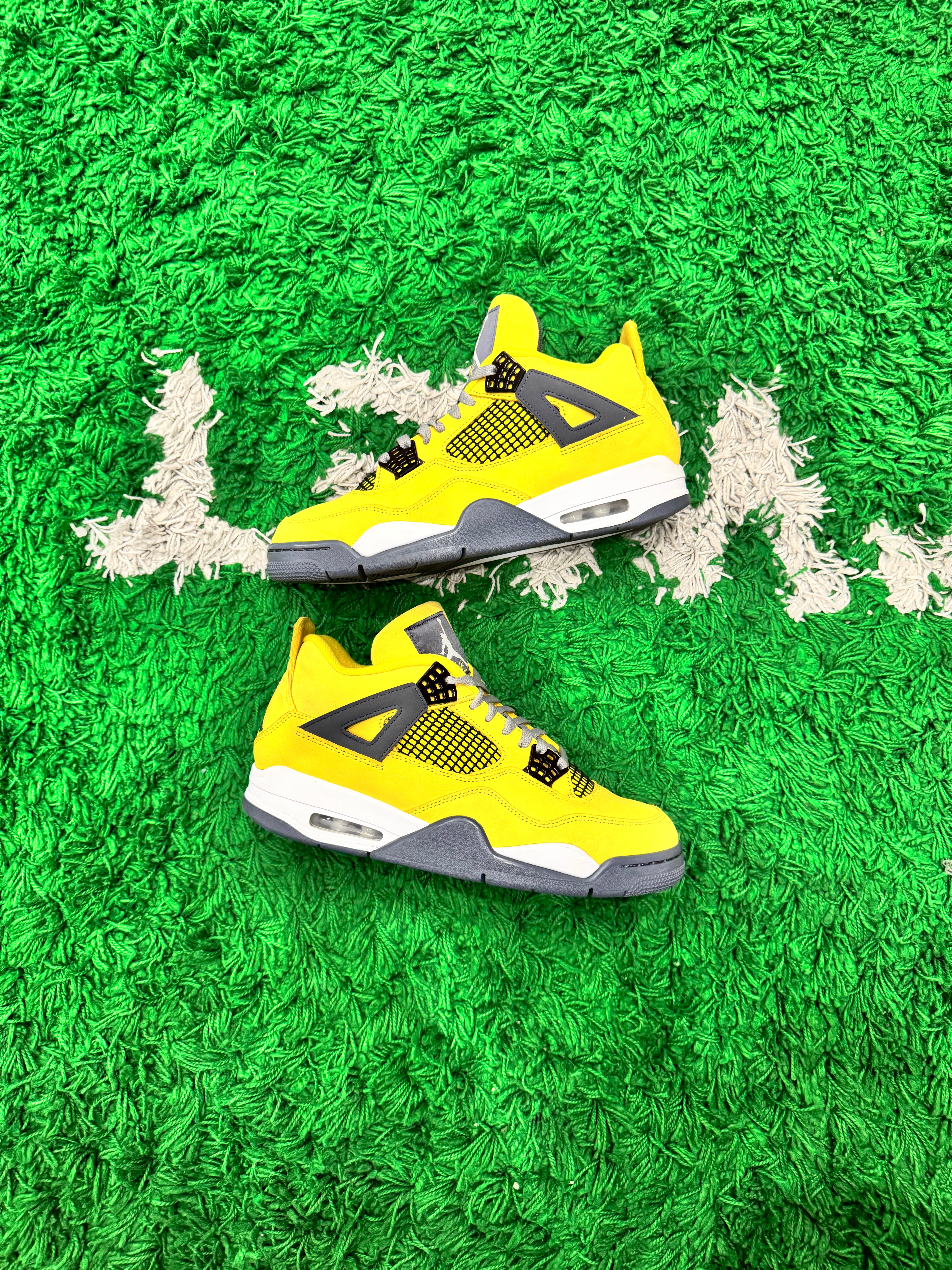 Jordan 4 Lightning (Preowned)