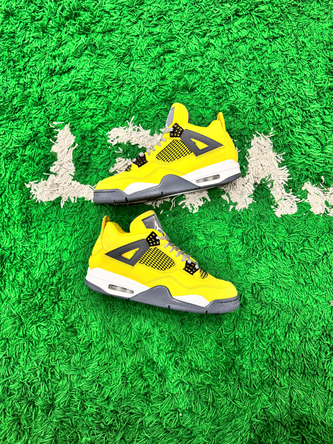 Jordan 4 Lightning (Preowned)