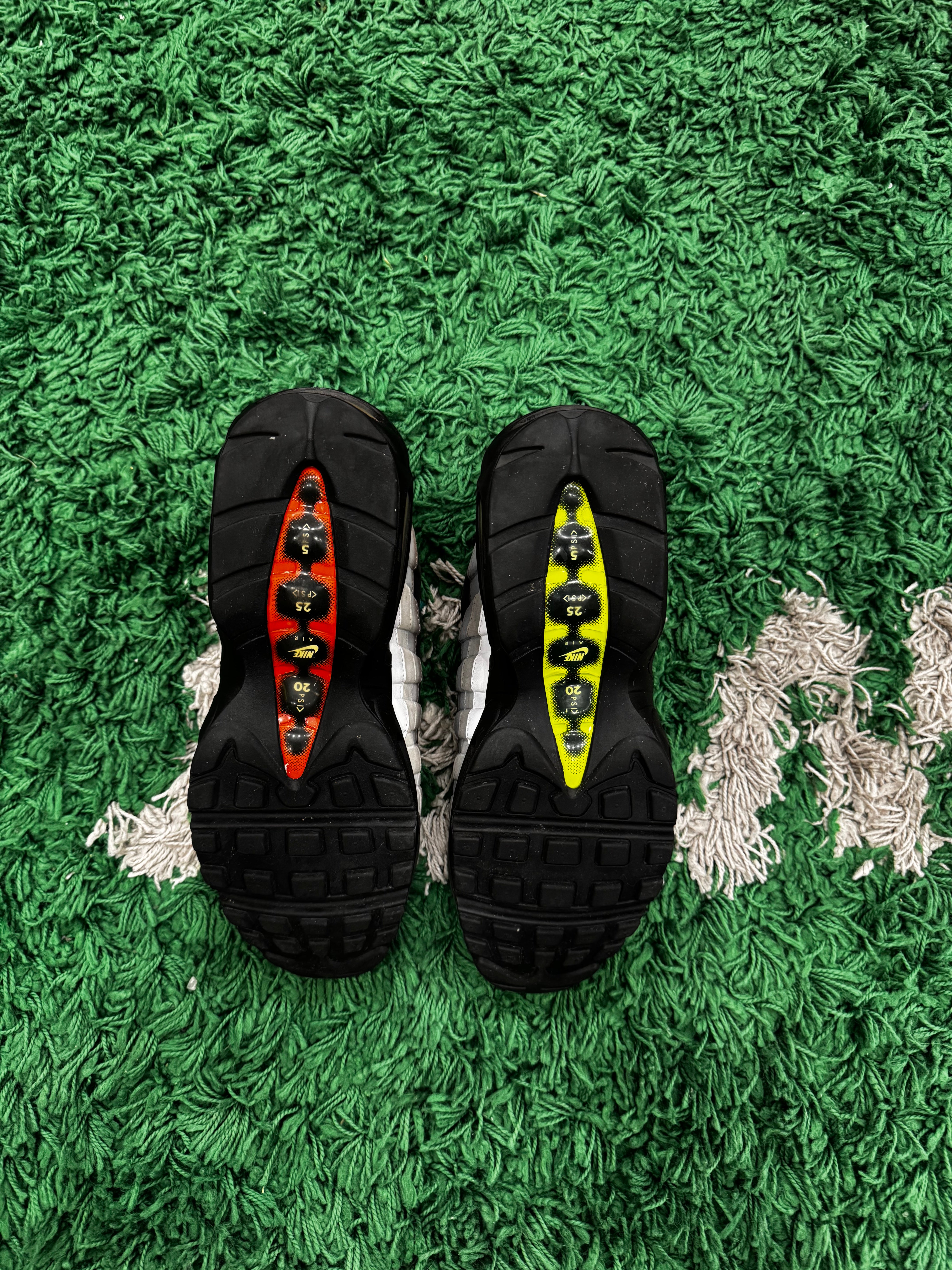 Nike Air Max 95 Greedy (VNDS)