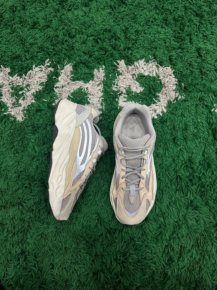 Yeezy 700 Cream (VNDS)