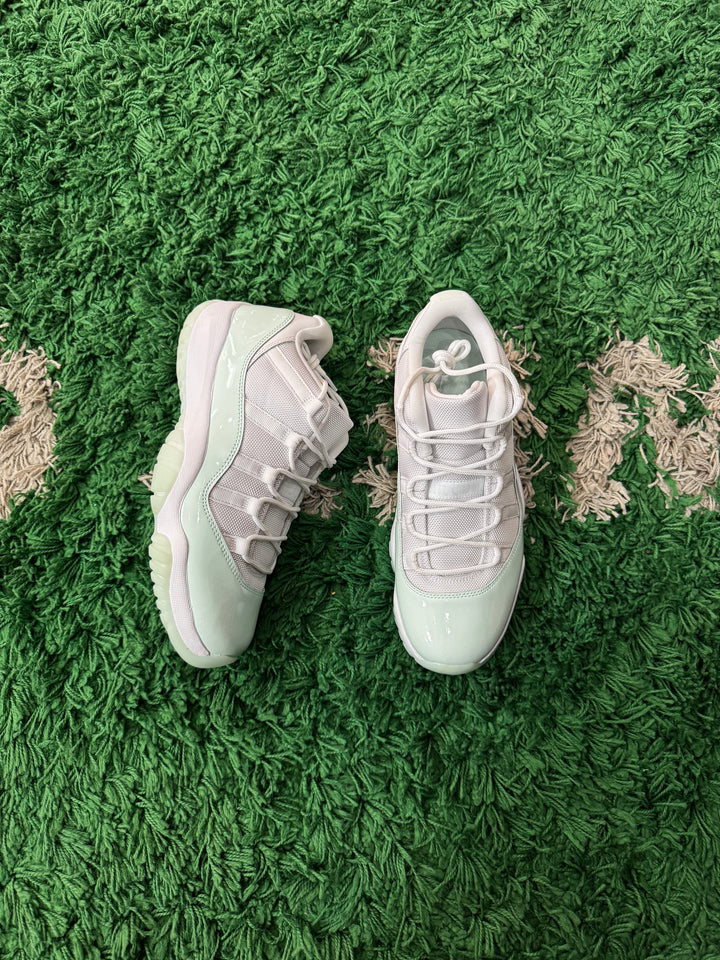 Jordan 11 Low Igloo (Worn once)