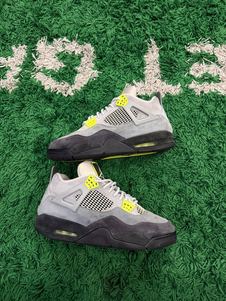 Jordan 4 Neon SE (VNDS)