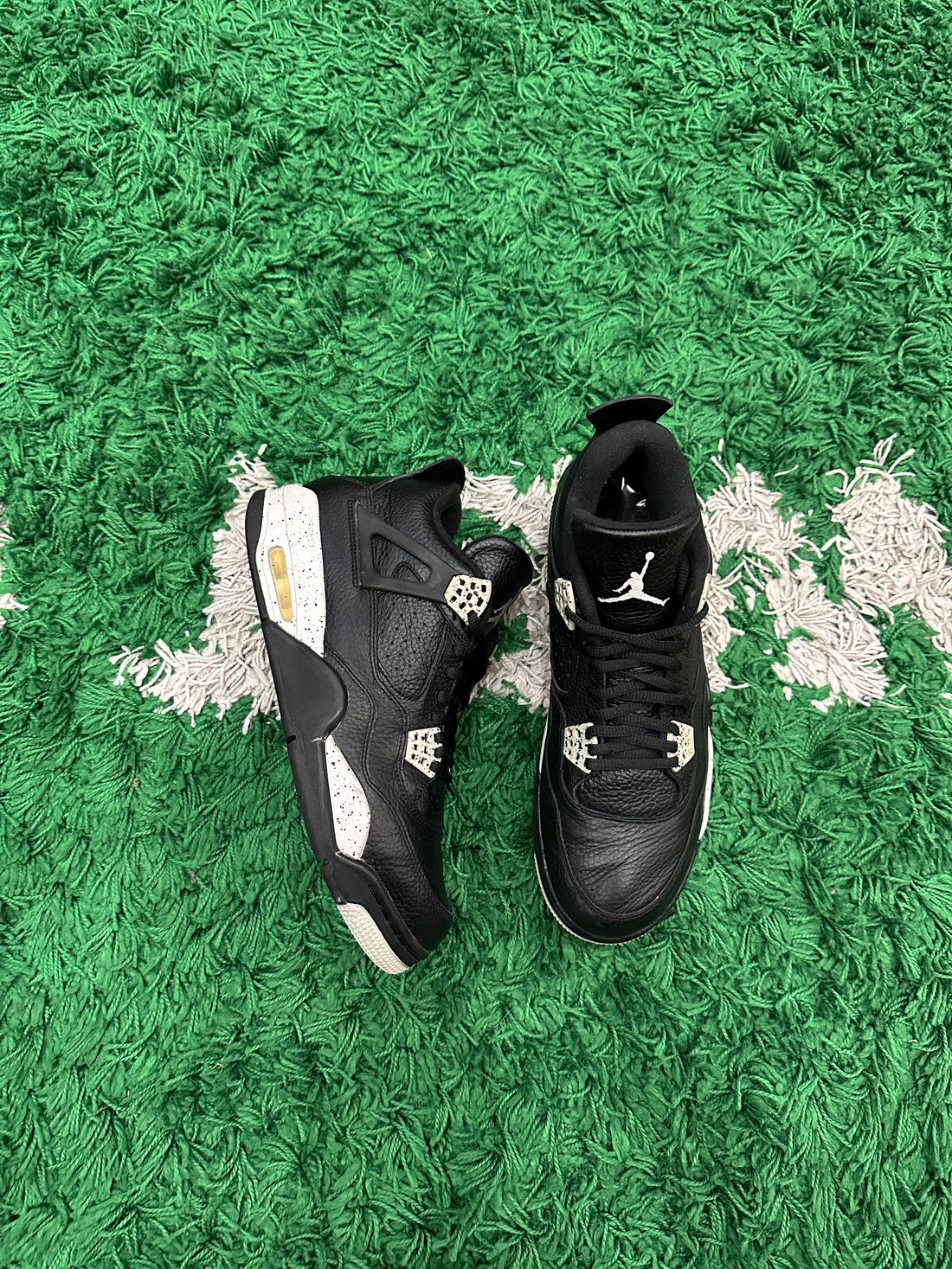 Jordan 4 Black Oreo (Preowned)