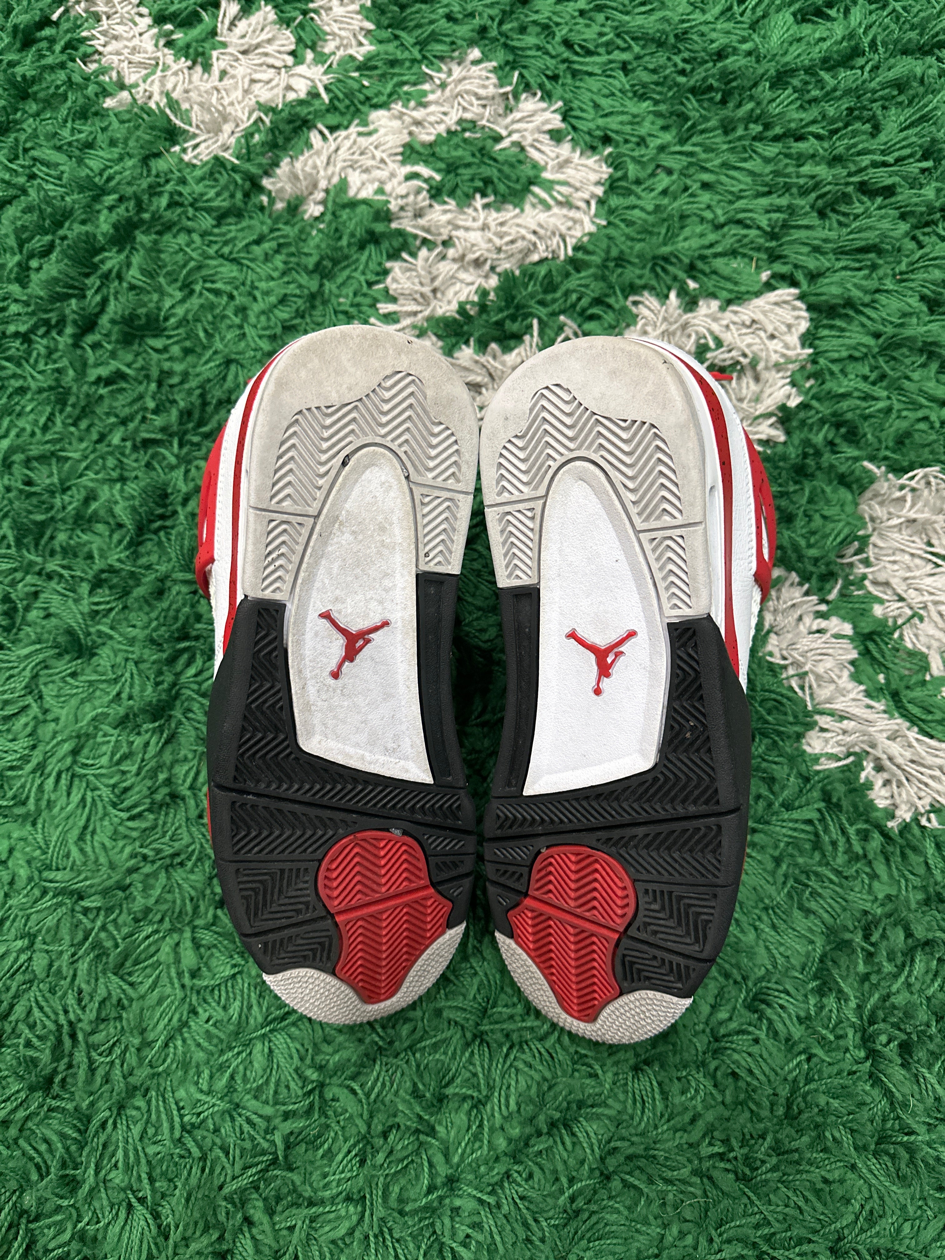 Jordan 4 Red Cement (Preowned)